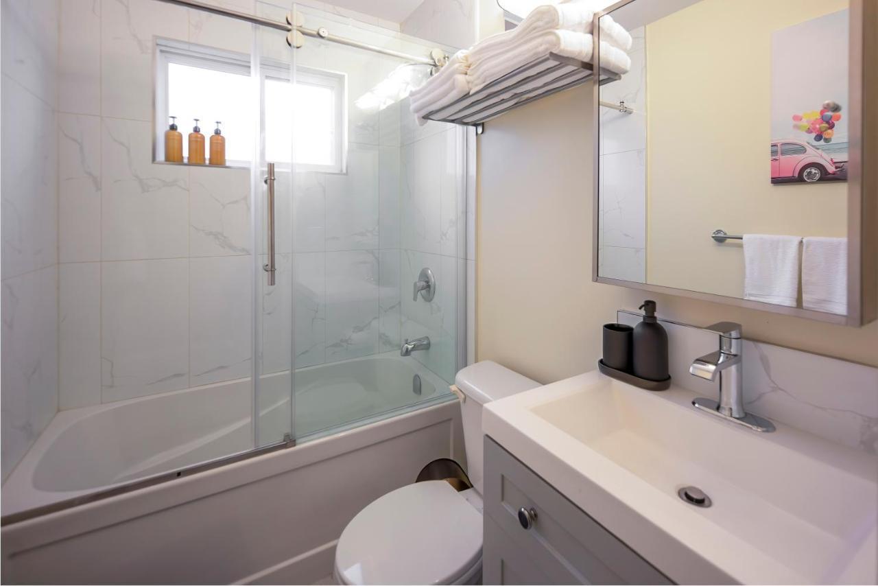 Cozy 2 Beds Spacious Rooms,Close To Transit Vancouver Esterno foto