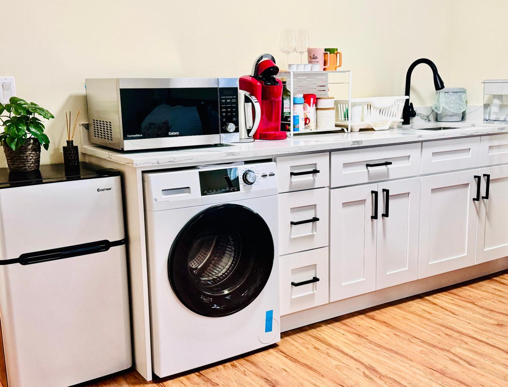 Cozy 2 Beds Spacious Rooms,Close To Transit Vancouver Esterno foto